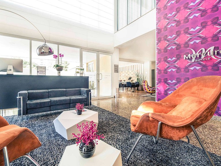 Morada Deluxe Vila Olímpia - Flat em hotel moderno em bairro
