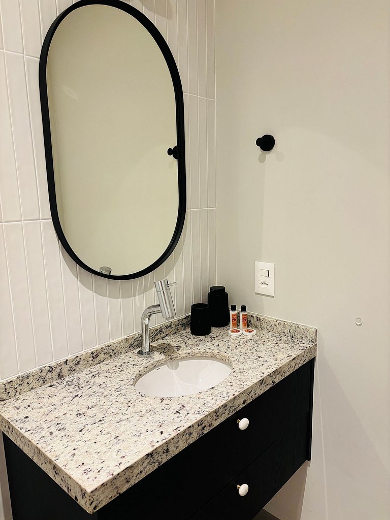 Morada Pinheiros - Apê com vaga a 10 min do metrô Faria Lima